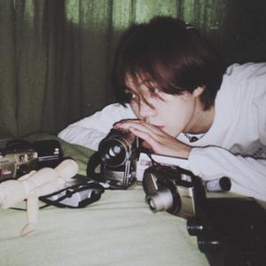 男生把小困困放入女生困困里
